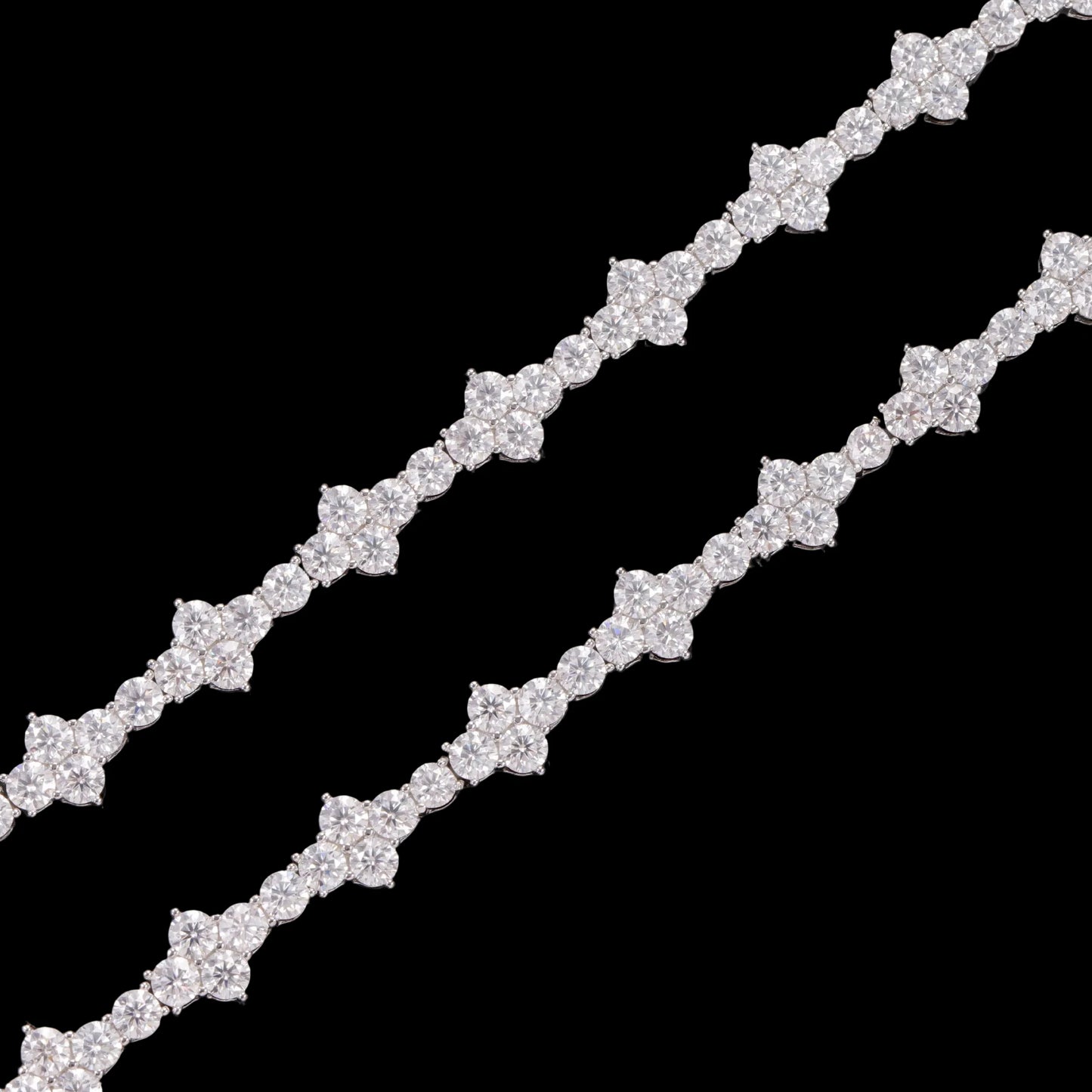 Veloura™ White Frost – Diamond Line Bracelet