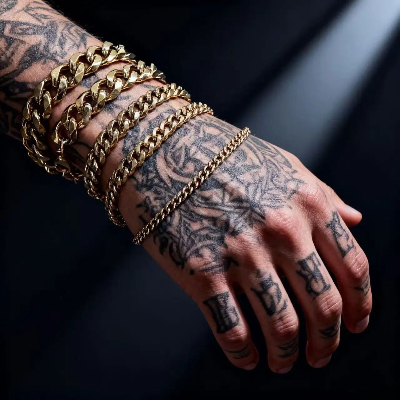 Veloura™ Titan Link Bracelet – Silver, Black & Gold Edition